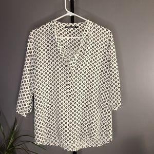 Diamond Pattern 3/4 Sleeve Blouse